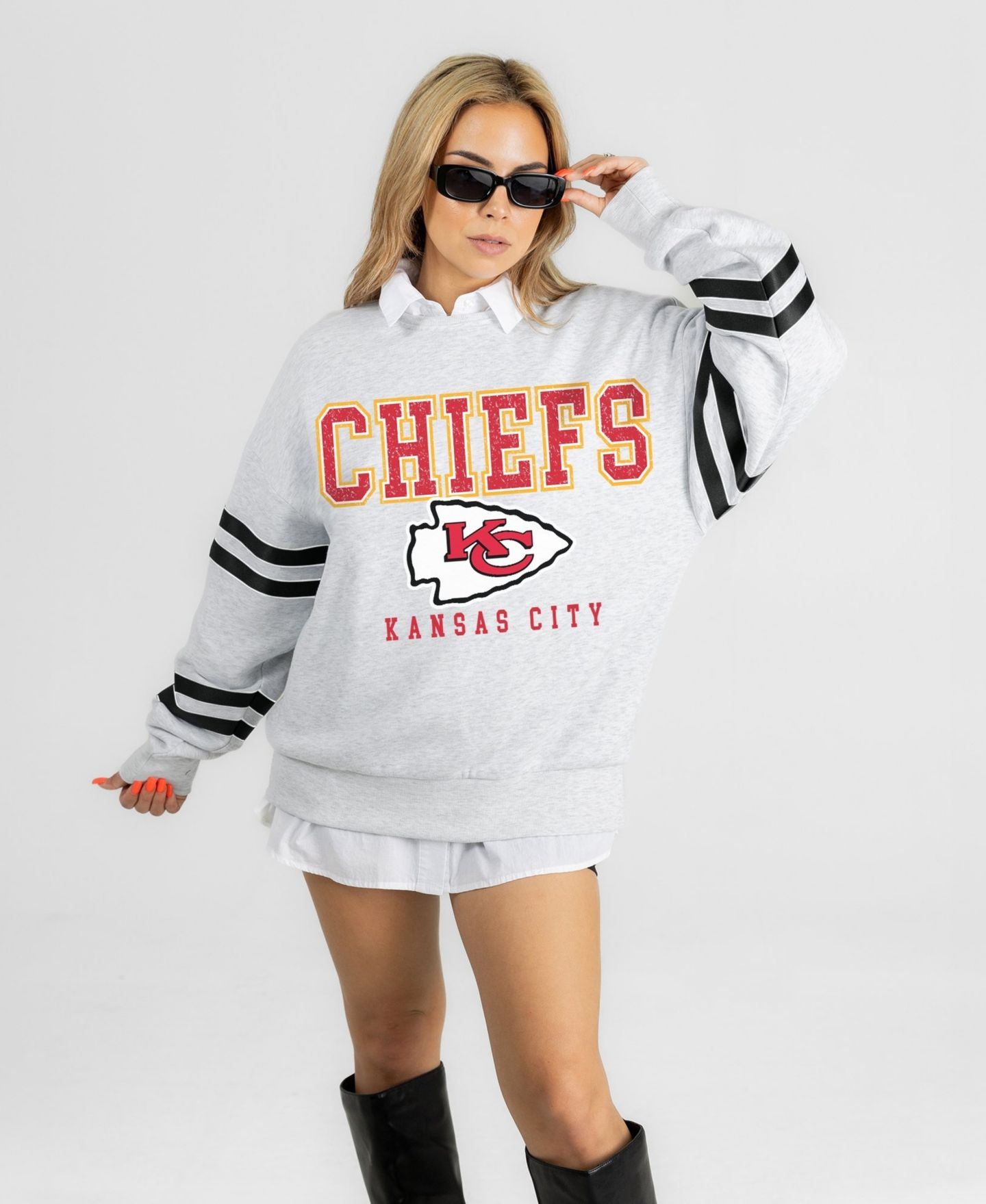 Женская толстовка Gameday Couture Ash Kansas City Chiefs Stadium Stripes Oversized Fleece — фото 4