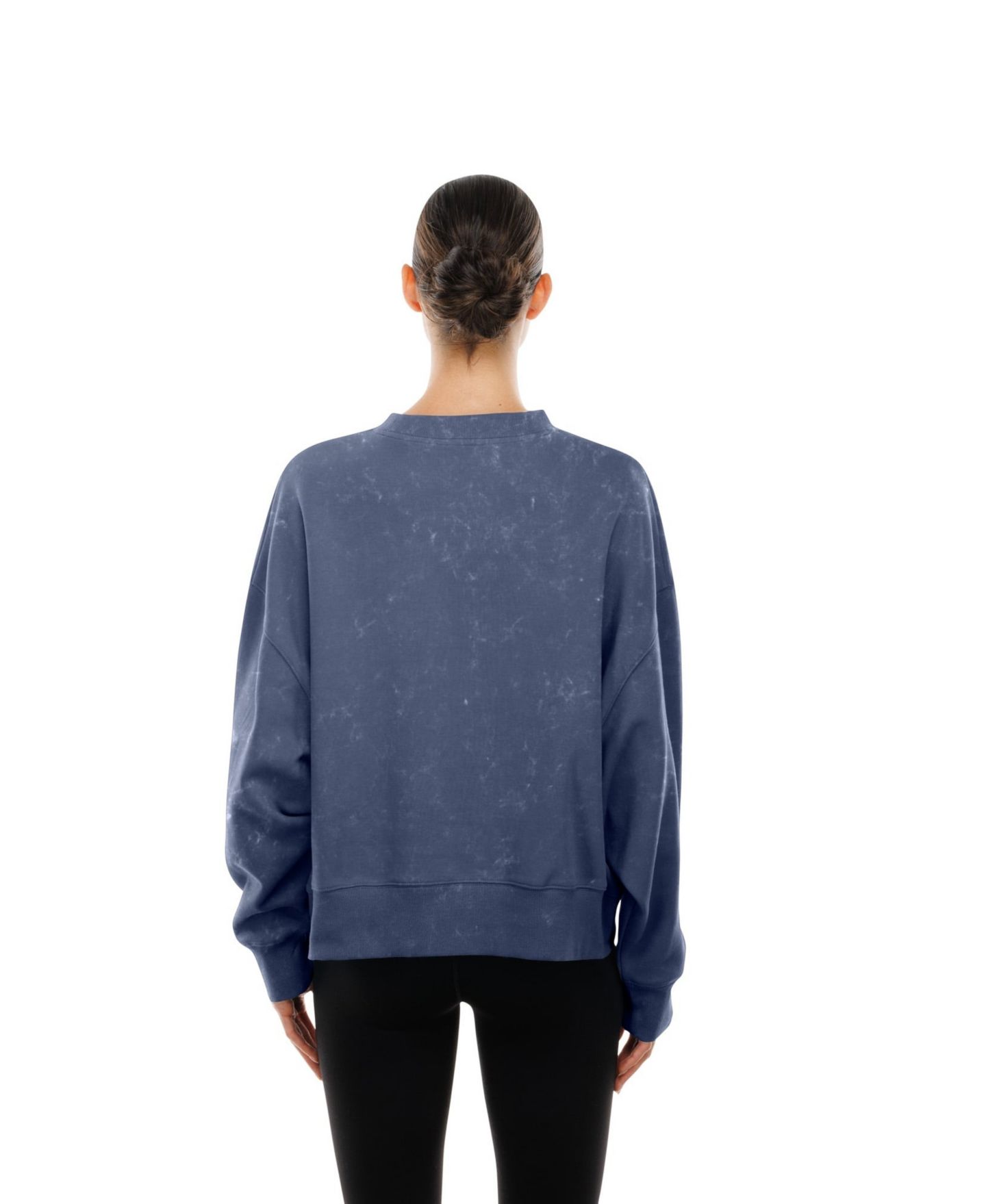 Женская толстовка New Era Navy Chicago Bears Throwback Mineral Wash Boxy Fleece Crewneck — фото 2