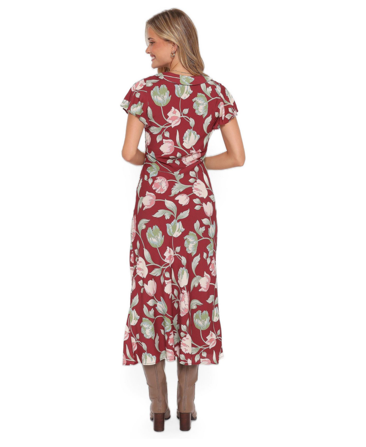 Женское платье Petal and Pup Linden Floral V-Neck Flutter-Sleeve Midi, цвет: Красный с принтом — фото 3