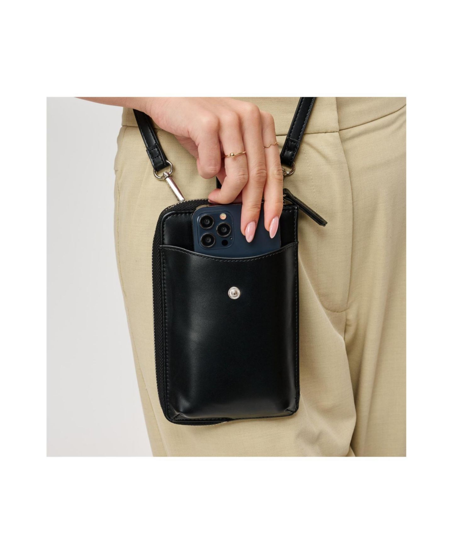 Женская сумка Urban Expressions Carol Mini Cell Phone Faux Leather Crossbody, цвет: Чёрный — фото 8