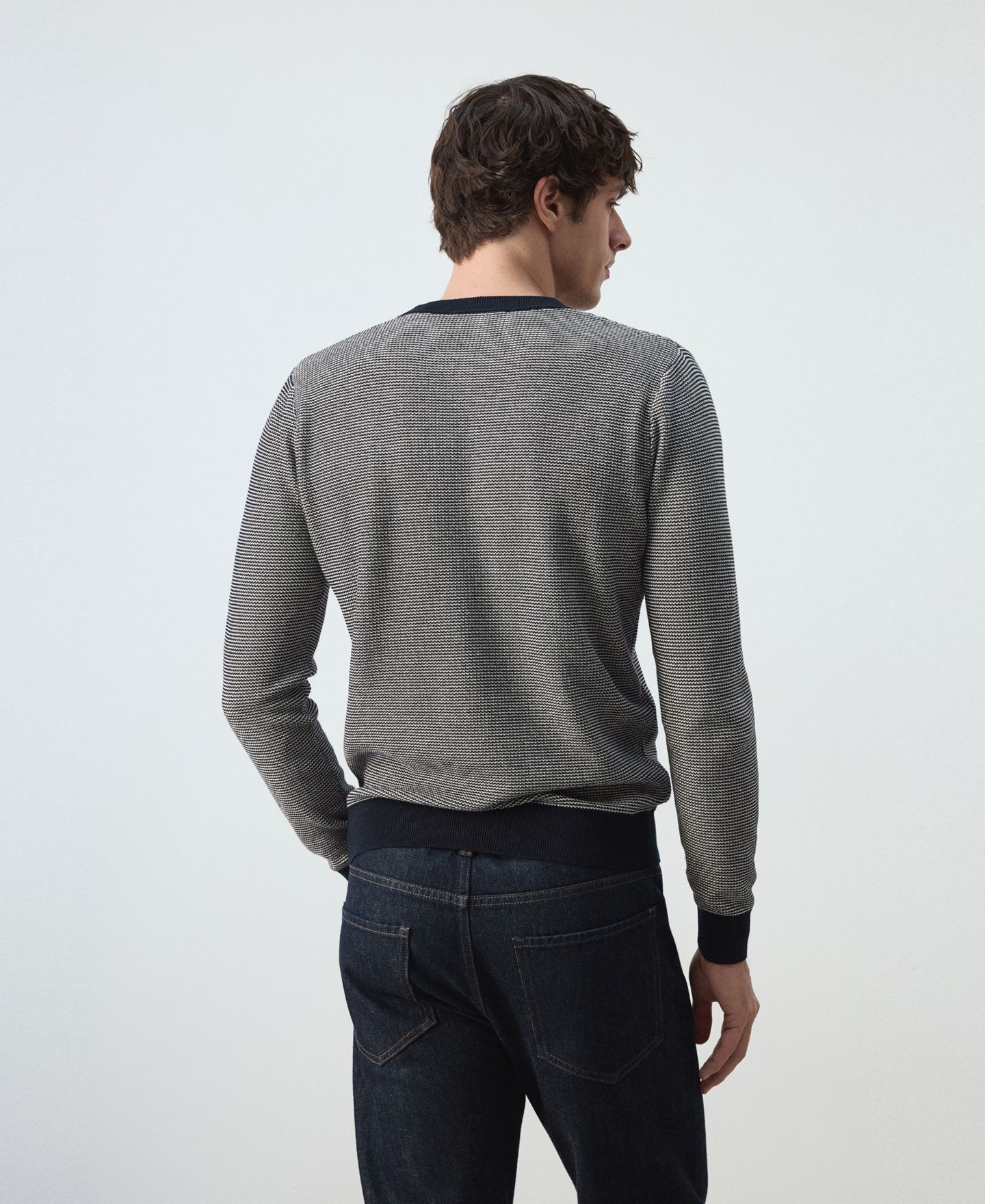 Мужской свитер Mango Jersey Mapu-I Crewneck Long-Sleeve Contrasting Collar Pullover, цвет: Тёмно-синий — фото 7