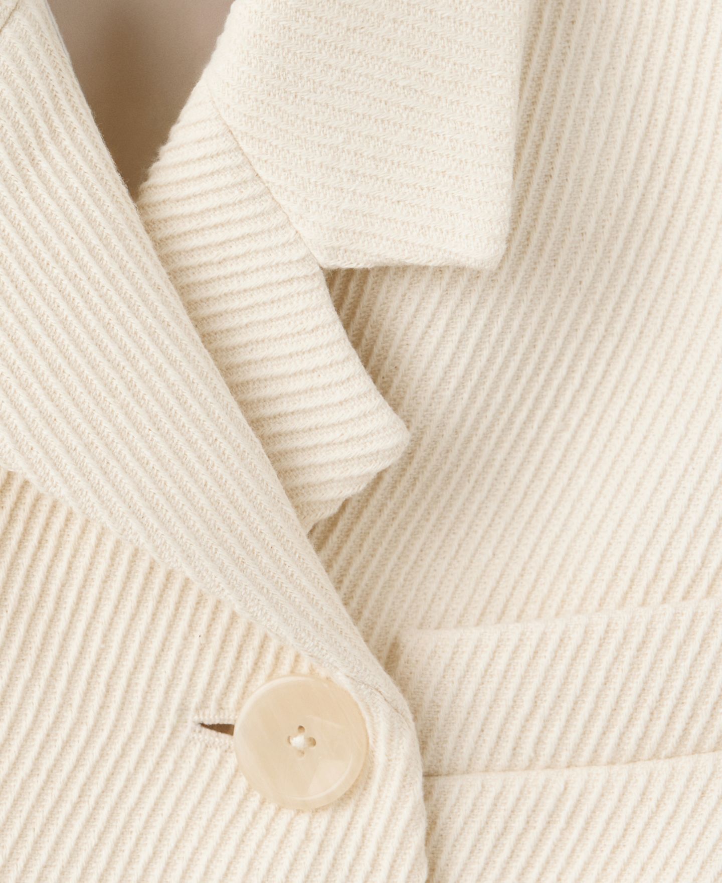 Женская куртка Mango Americana Mia Double-Breasted Cropped Striped Cotton-Blend, цвет: Экрю — фото 2