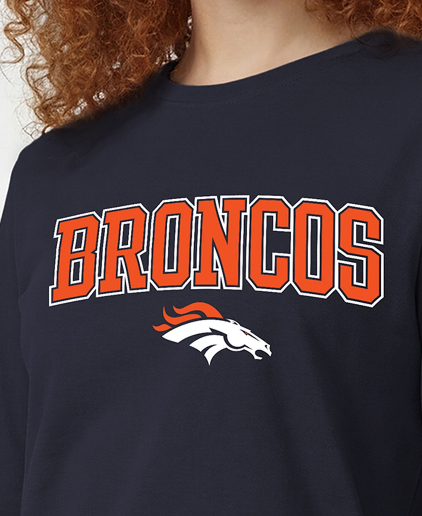 Женская футболка Champion Navy Denver Broncos Core Logo Long-Sleeve — фото 5