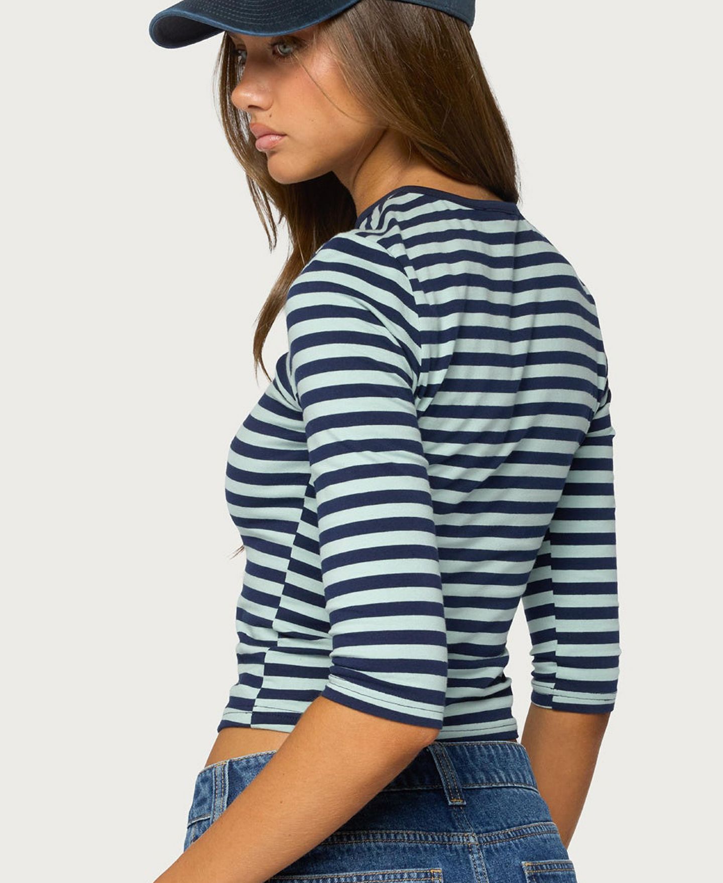 Женский топ Edikted Esti V-Neck Striped 3/4-Sleeve, цвет: Светлый синий тёмно-синий — фото 3