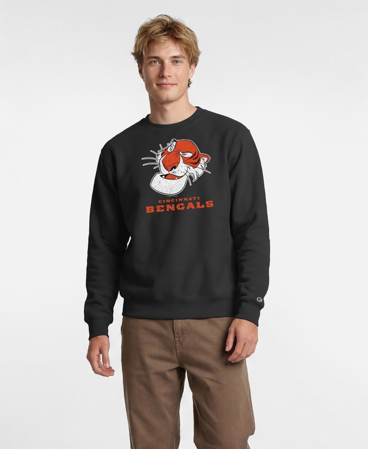 Champion Men's Disney x Black Cincinnati Bengals Shere Khan Power blend Sweatshirt - Black