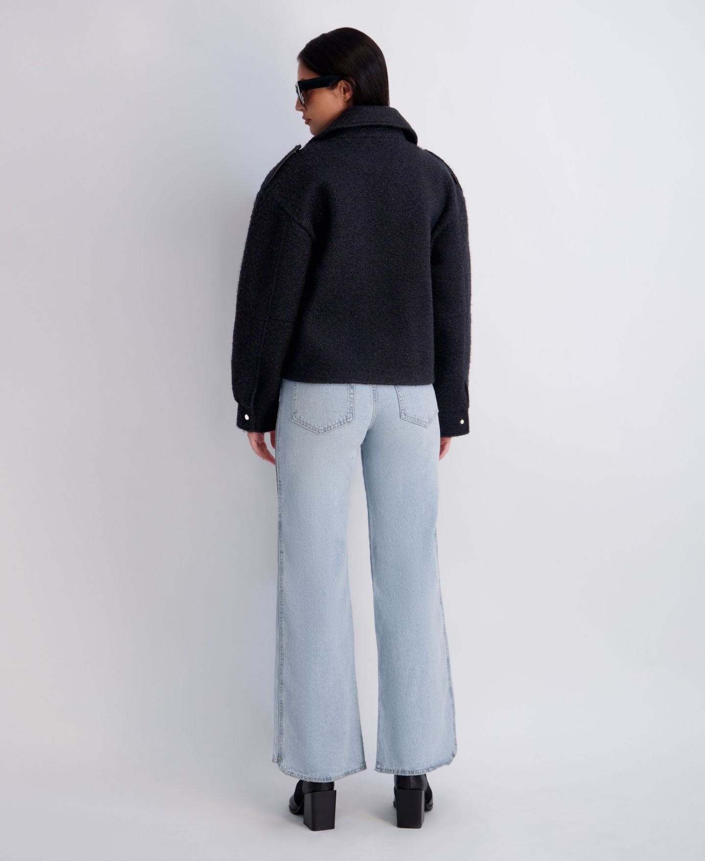 Женская куртка Kensie Short Boucle Asymmetrical Motorcycle, цвет: Чёрный — фото 2