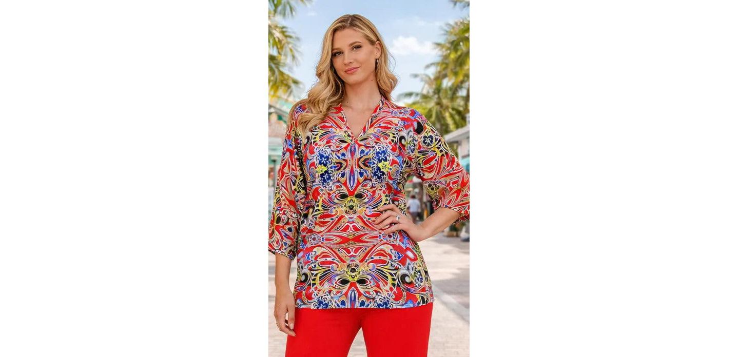 Женский топ La Moda Clothing Medallion-Print Bell-Sleeve V-Neck Tunic Top, цвет: Тёмно-синий с принтом — фото 2