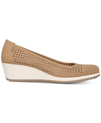 Naturalizer becky best sale
