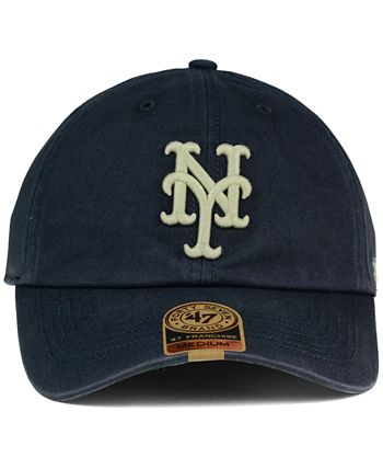 47 Brand New York Yankees Vintage Franchise Cap in White for Men