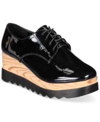 Wanted - Beekman Lace-Up Platform Flats