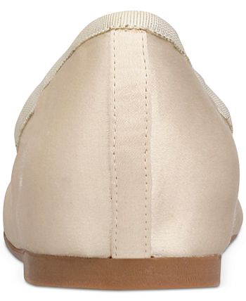 Badgley mischka bianca embellished ballet flat hot sale
