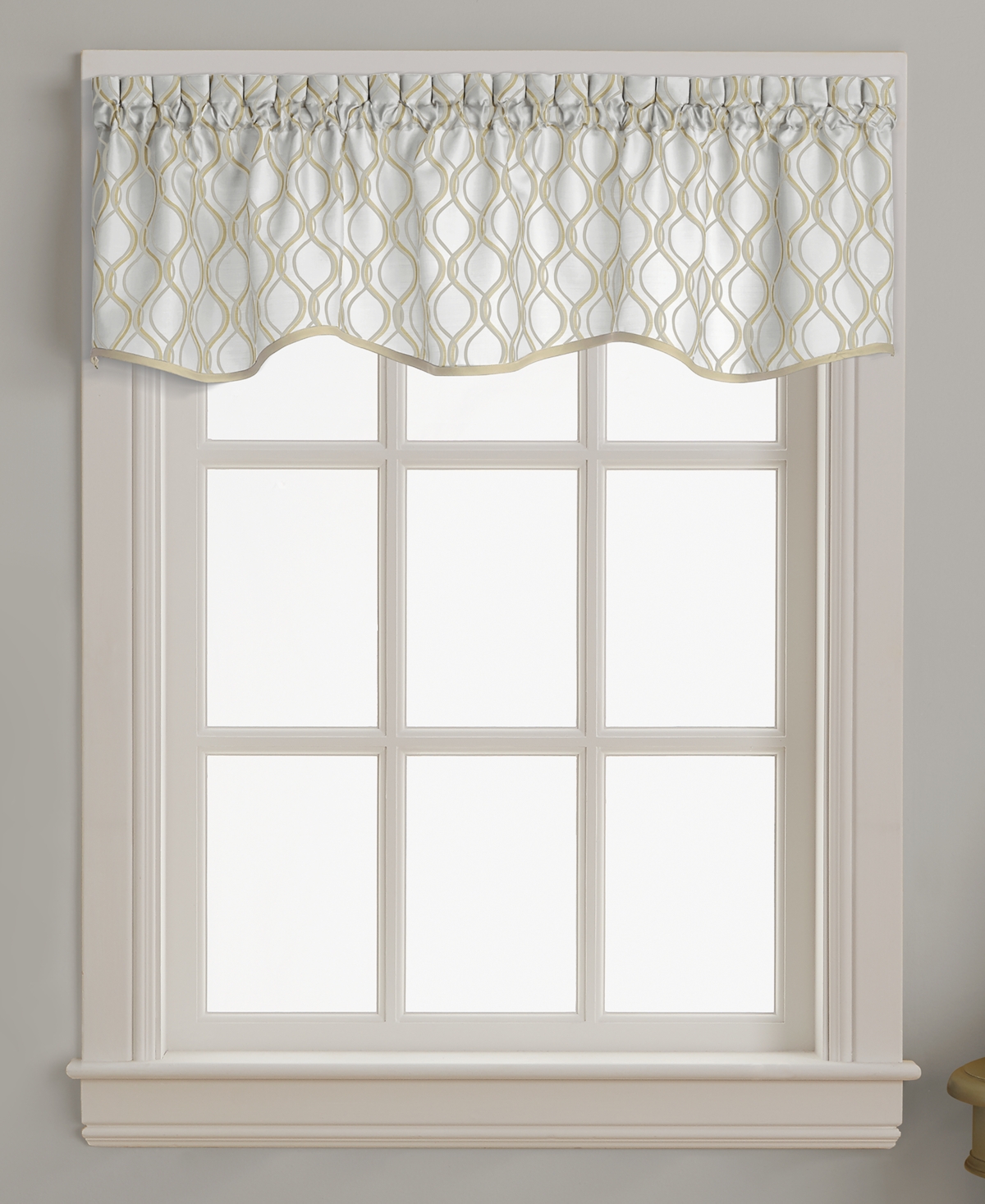Chf Morocco 58" X 14" Scallop Window Valance In Oyster