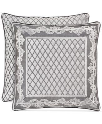 J Queen New York Bel Air Tufted Chenille Decorative Pillow, 20" x 20"