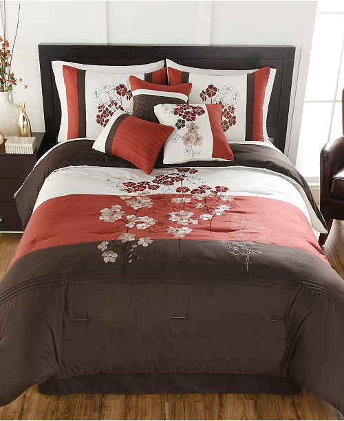 Hallmart Collectibles CLOSEOUT! Finnette 7-Pc. Queen Comforter Set - Bed in a Bag - Bed & Bath ...