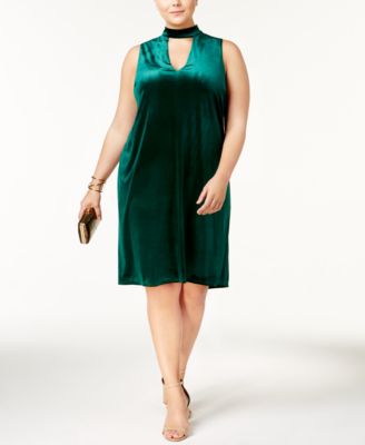 Soprano - Plus Size Velvet Choker Dress