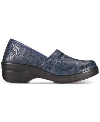Easy Works By Lyndee Slip Resistant Clogs