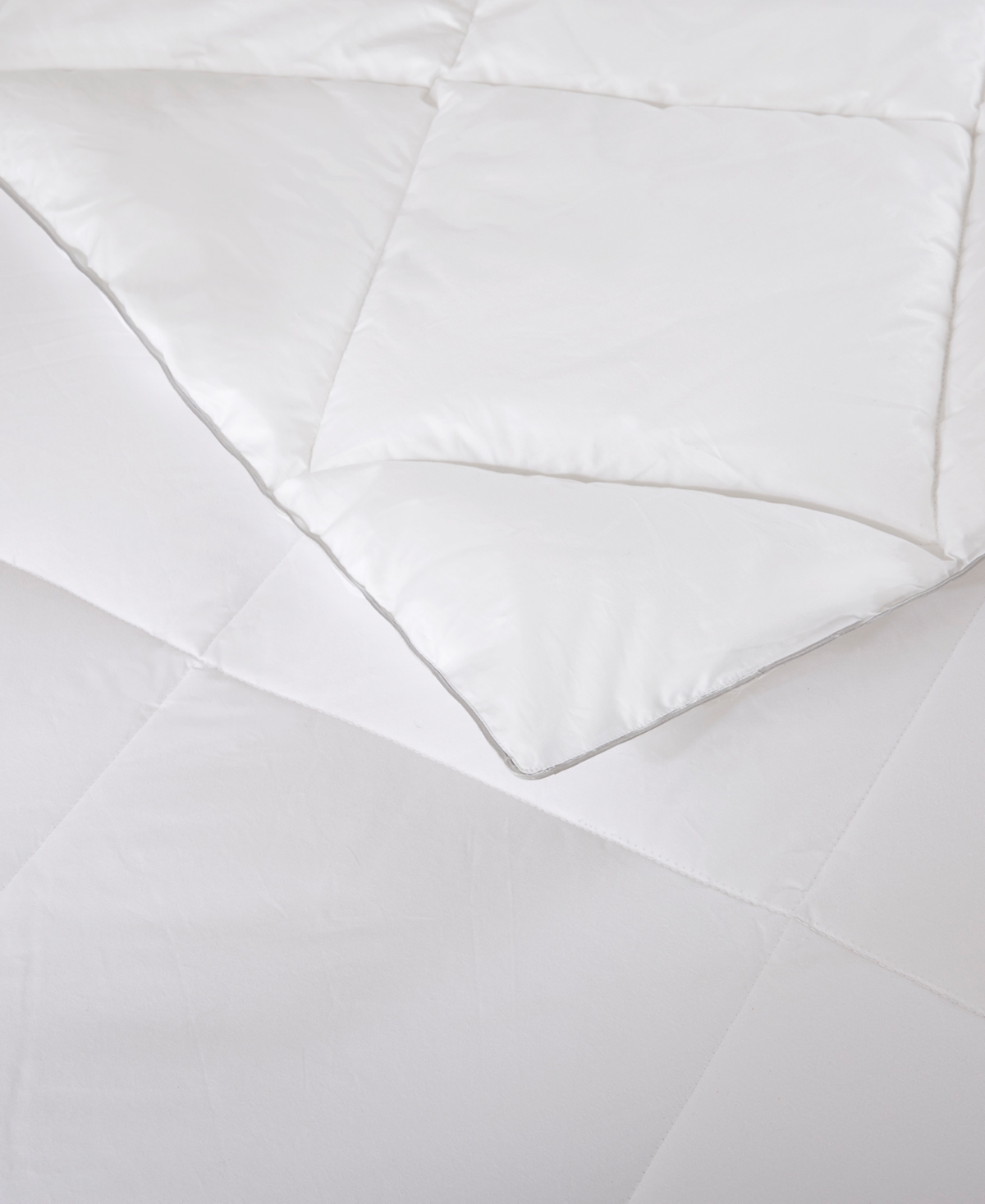 Madison Park Signature 1000 Thread Count Diamond Quilted Down Alternative Comforter,