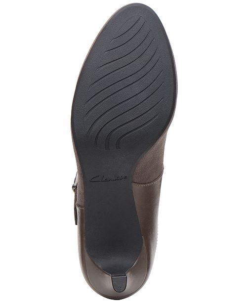 clarks dancer reece pump