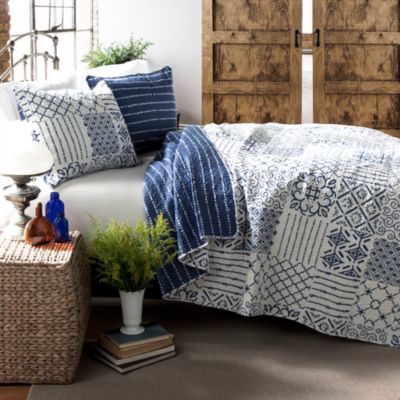 Lush Décor