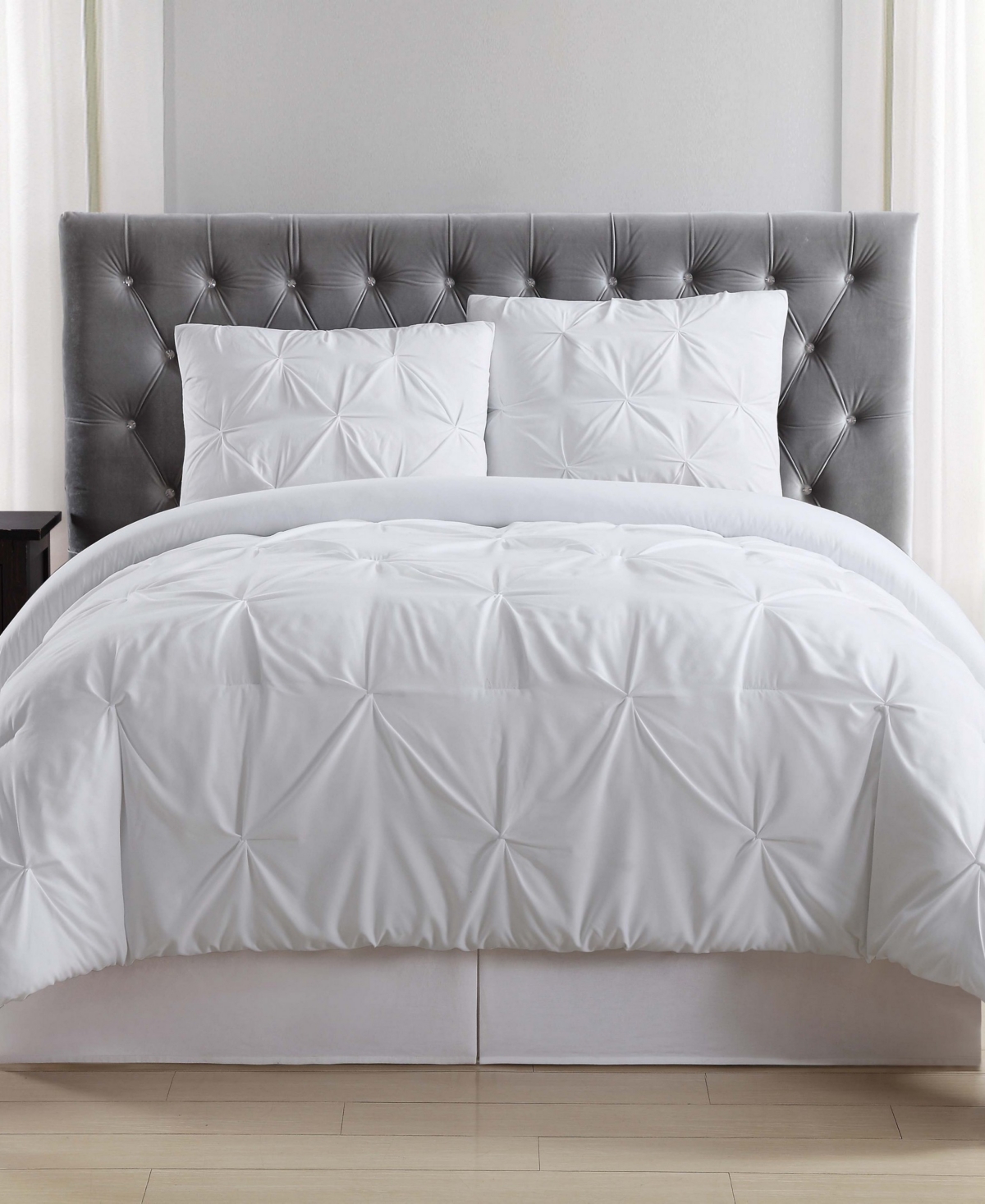 Truly Soft Pleated Full/queen Comforter Set In White