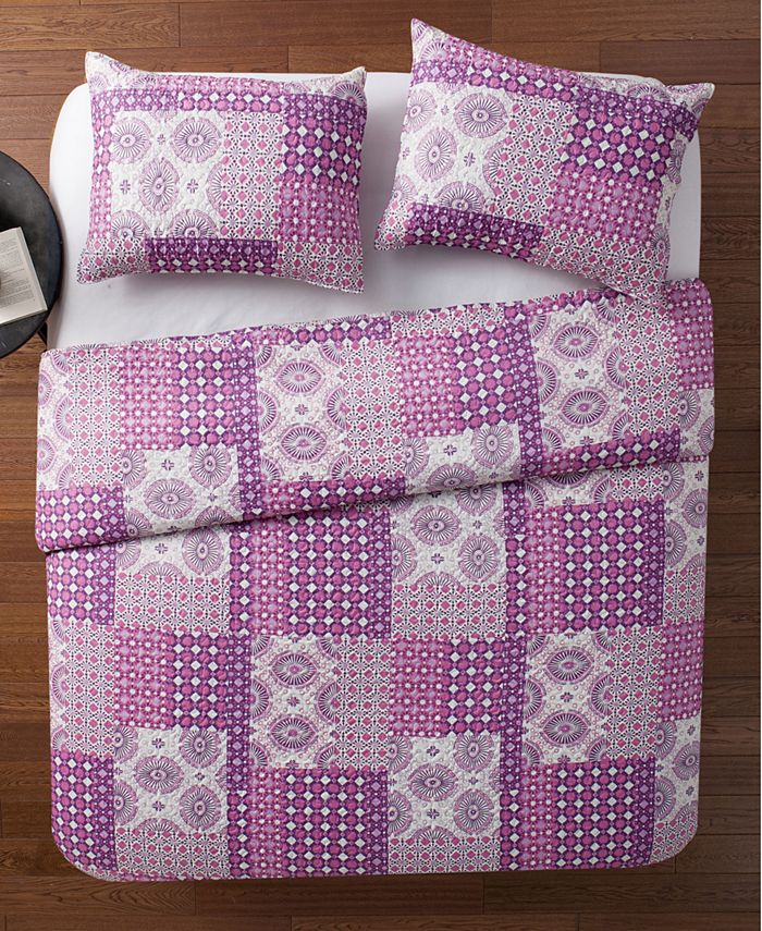 VCNY Home Nadia Patchwork 3-Pc. Full/Queen Quilt Set & Reviews - Quilts ...