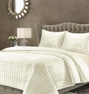 Florence Velvet Solid Oversized Queen Quilt Set
