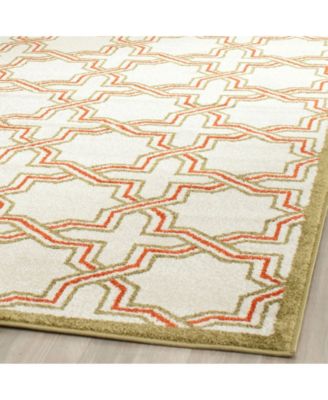 Amherst Ivory and Light Green 4' x 6' Area Rug