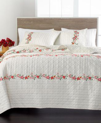Martha Stewart Collection - Embroidered Flowers Full/Queen Quilt