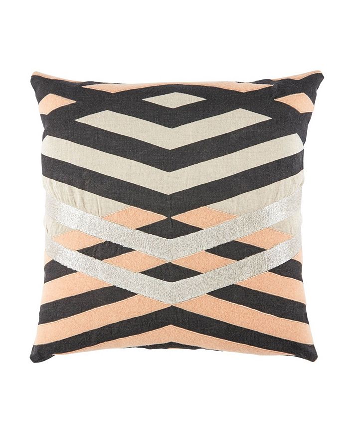 Jaipur Living Nikki Chu By Averil Cream/Pink Geometric Down Throw