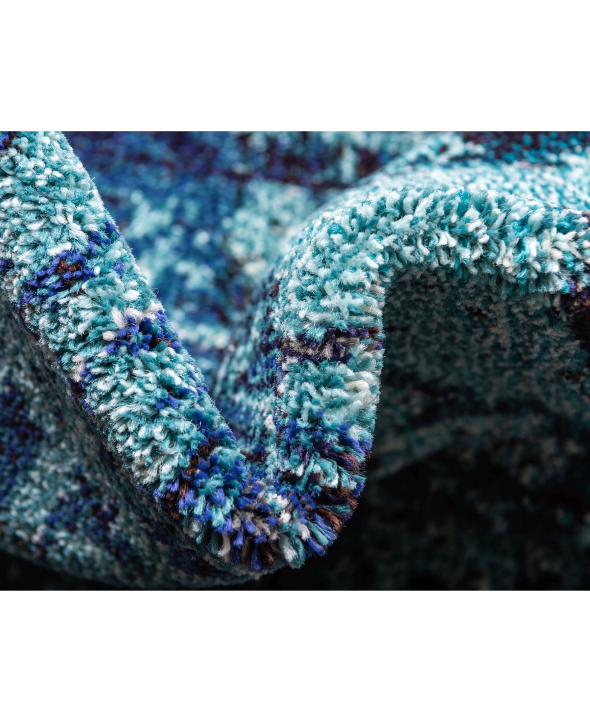 Bayshore Home Sana San4 10' Area Rug