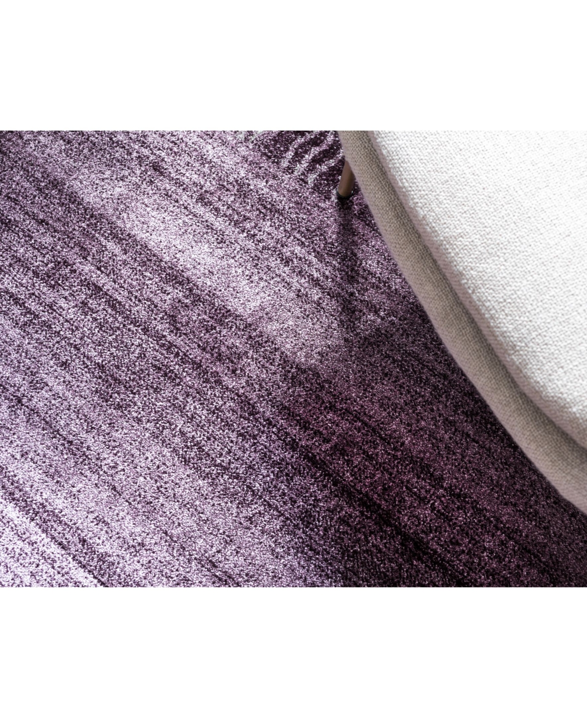 Bayshore Home Lyon Lyo1 9' x 12' Area Rug