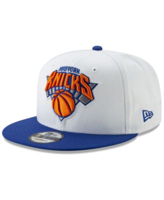 white knicks snapback