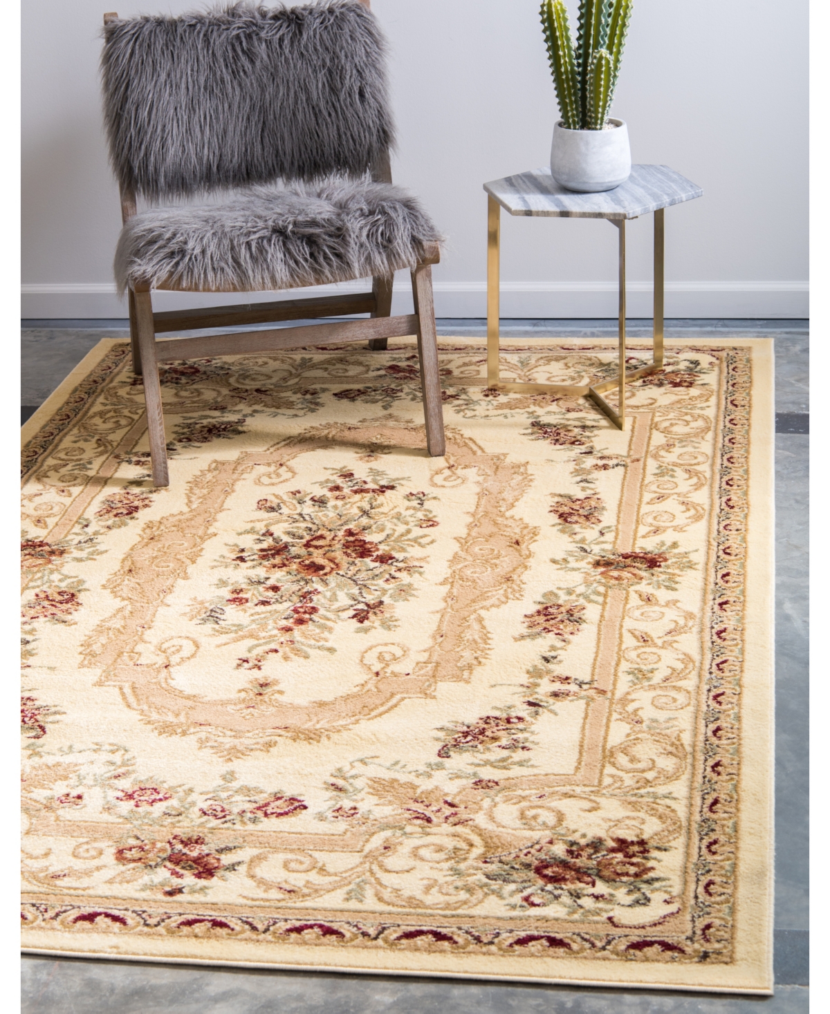 Bayshore Home Belvoir Blv3 7' x 10' Area Rug