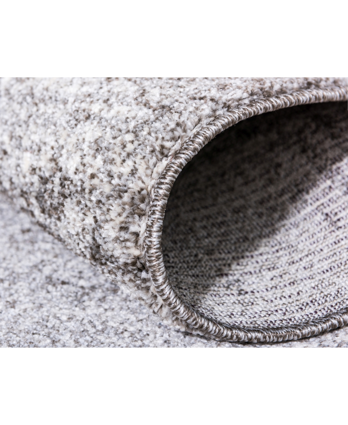 Bayshore Home Lyon Lyo3 9' x 12' Area Rug