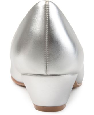 Women's Saar Round Toe Kitten Heel Pumps