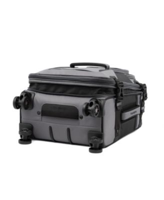 Bold™ Medium Carry-on Spinner