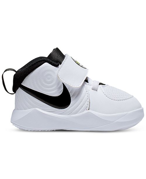 Nike Toddler Boys Team Hustle D 9 Stay Put Basketball Sneakers