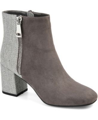 Journee Collection