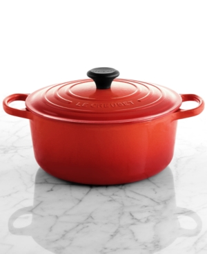 Le Creuset Signature Enameled Cast Iron 5.5 Qt. Round French Oven