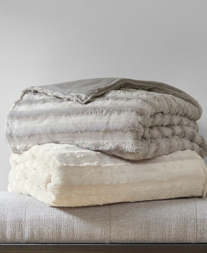 Beautyrest Duke Faux Fur 18lbs Weighted Blanket & Reviews Blankets