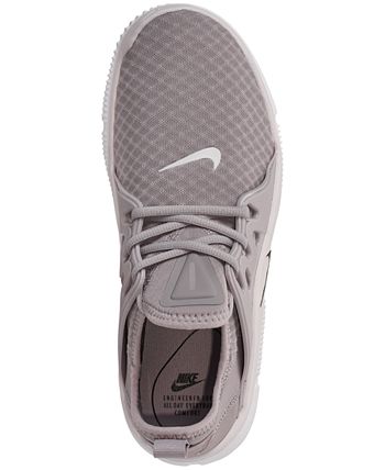 mens nike acalme