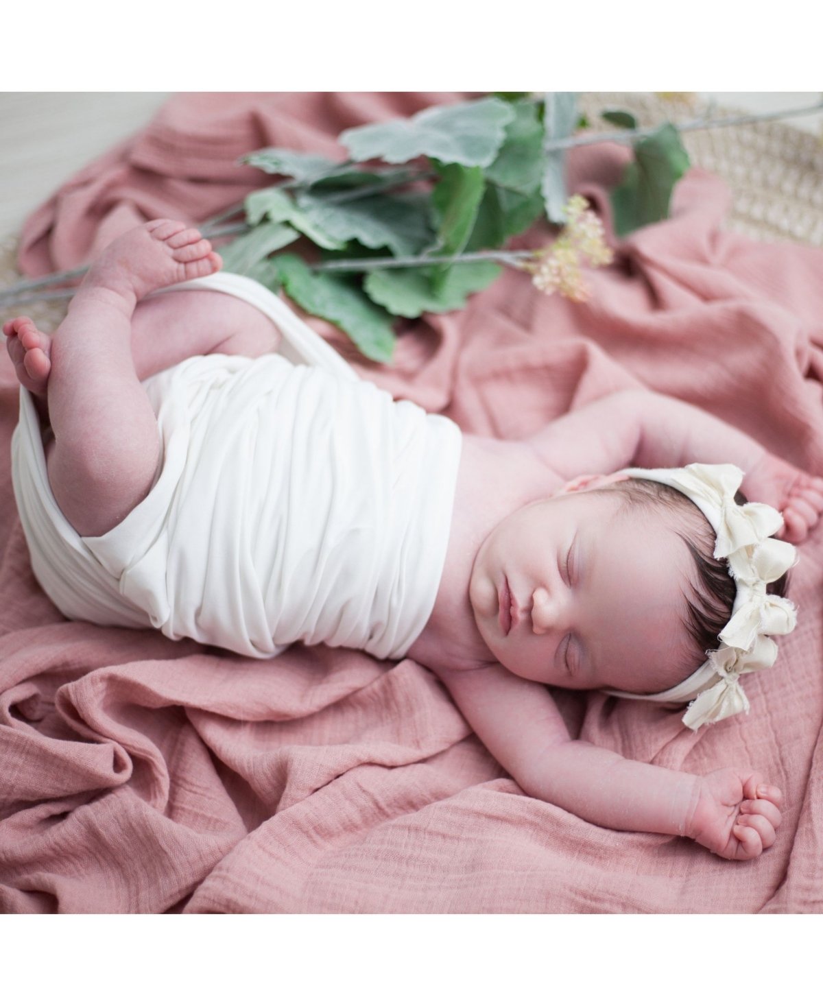 Ely's & Co. Cotton Muslin Swaddle Blanket 3 Pack