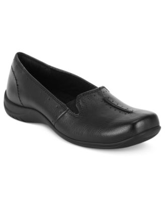 extra wide women's flats