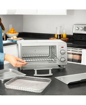 BLACK+DECKER TO1787SS 1500W Crisp 'N Bake Air Fry 4-Slice Toaster Oven -  Silver