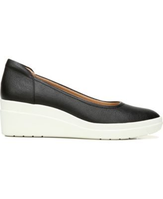 naturalizer sam wedge