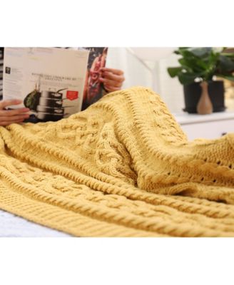 Happycare Textiles Knitted Luxury Chenille Throw, 51" x 67"