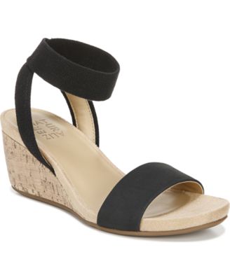 naturalizer sandals sale