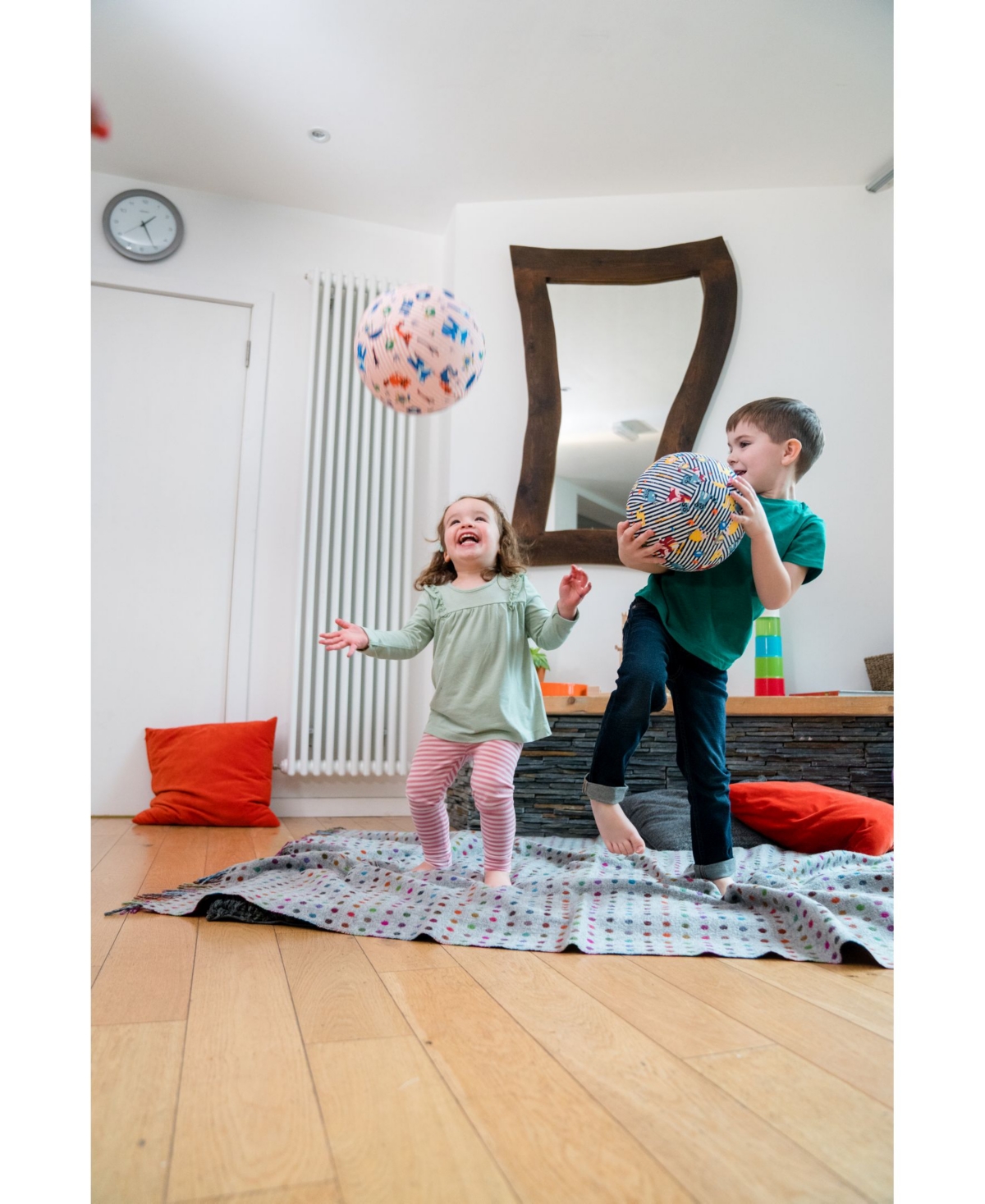 Bubabloon Circles Cotton Balloon Cover Toy In Red