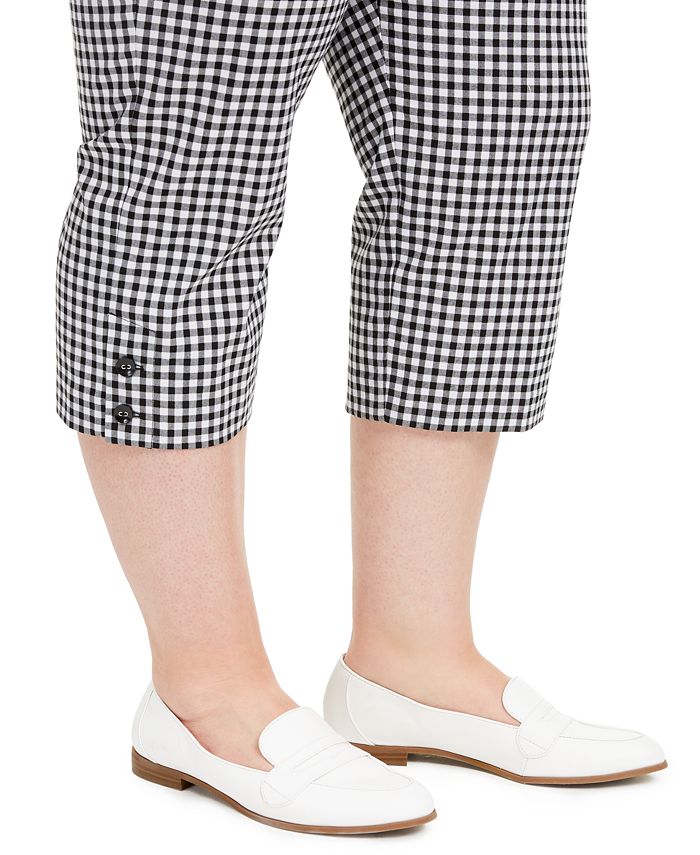 plus size black capris