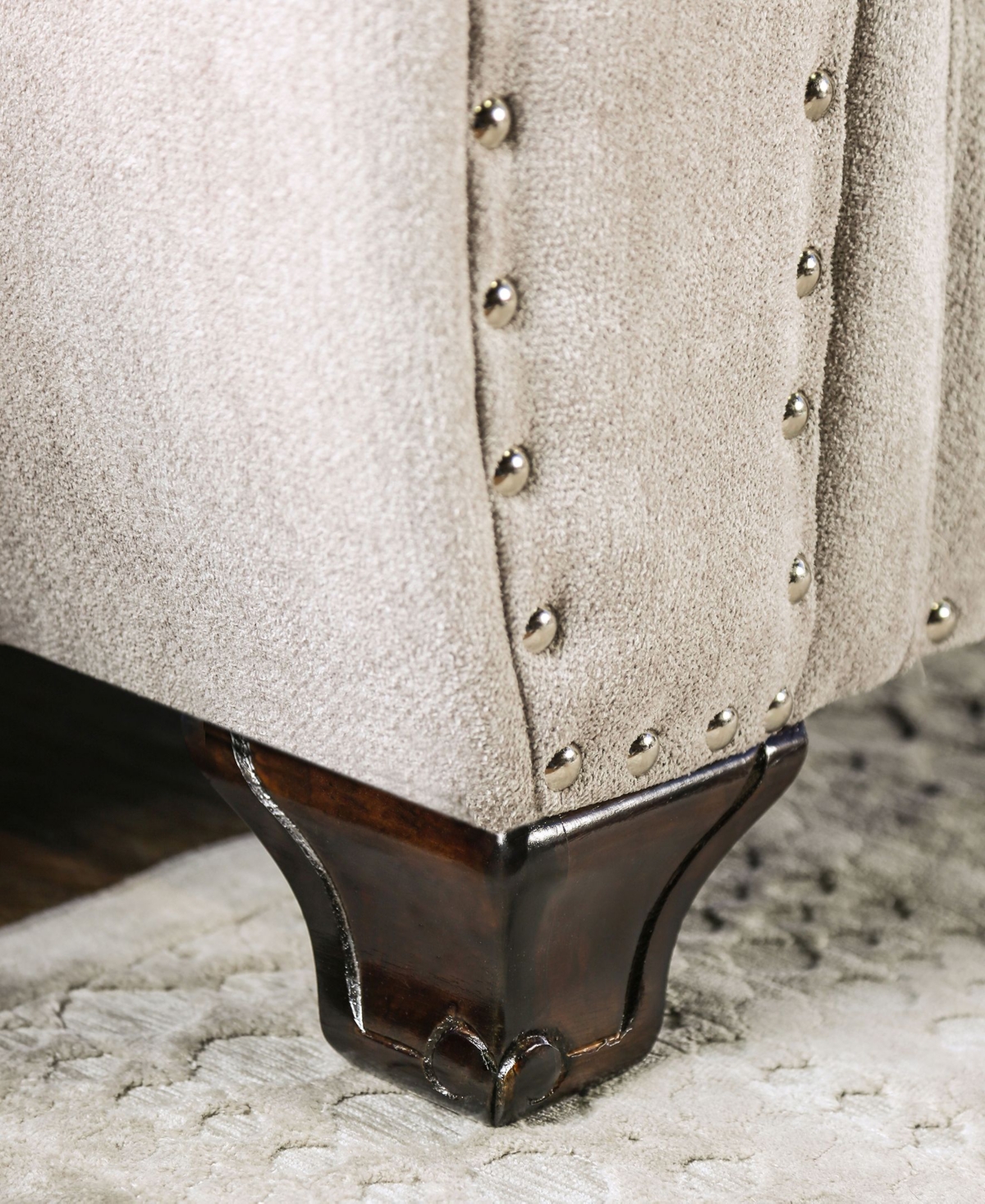 Furniture of America Nevadan Upholstered Sofa